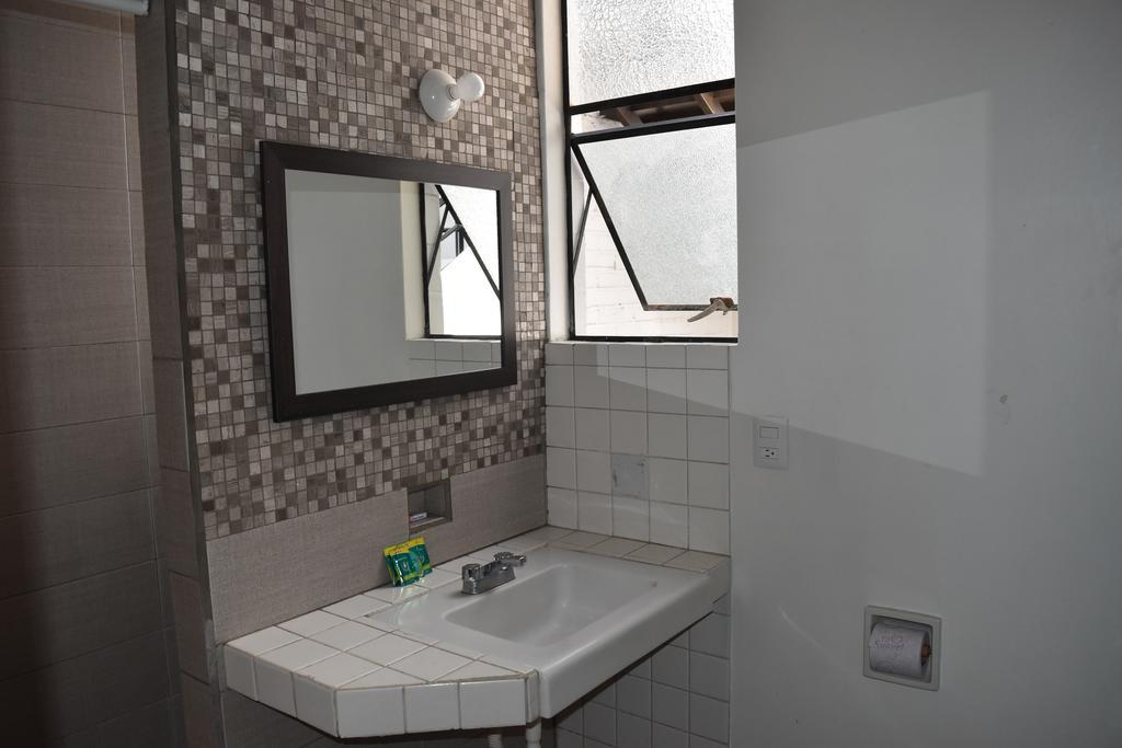 Hostal Casa Purpura Queretaro Bagian luar foto